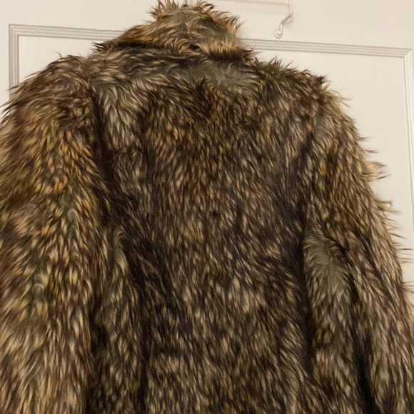 l'affaire brown faux fur jacket  size: m - Picture 7 of 8